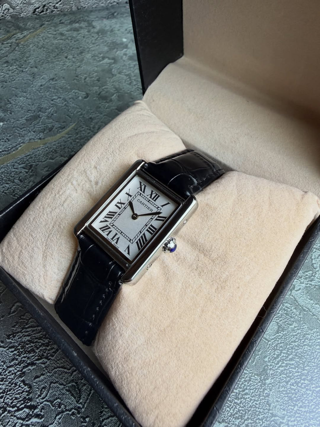 WHITE DIAL BLACK STRAP AUTO MOVEMENT