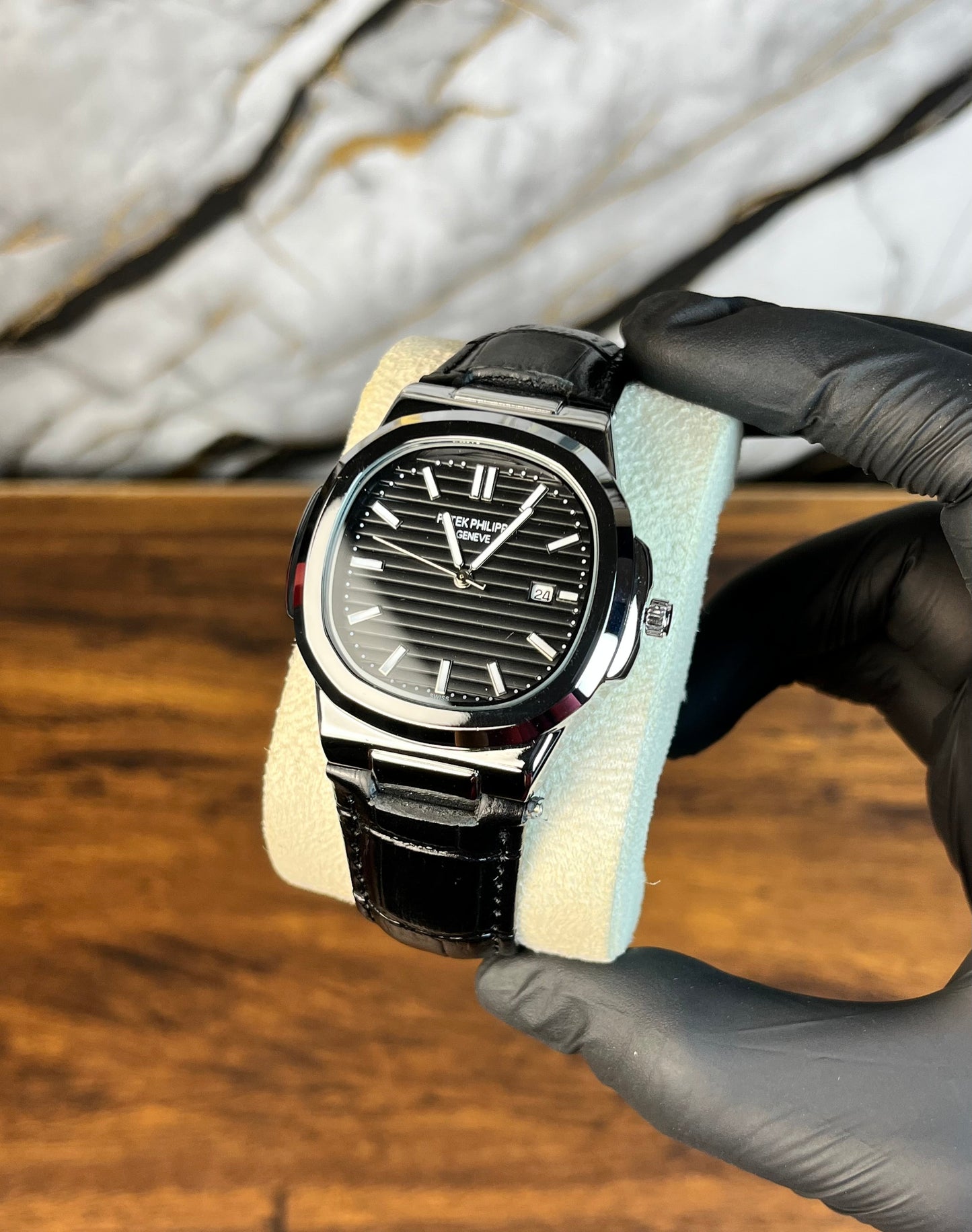 Nautilus Leather Strap Master Lock - Black